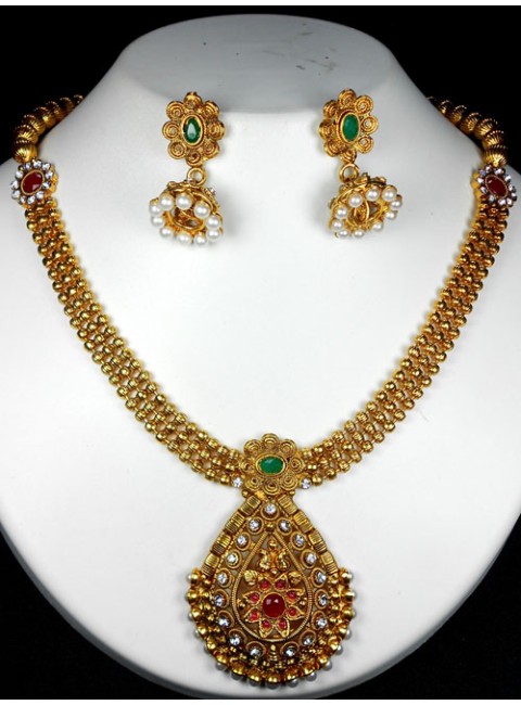 Exclusive Polki Set